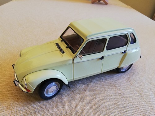 Citroen dyane von solido - 1:18,